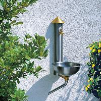 Wasserpaneel mit Becken