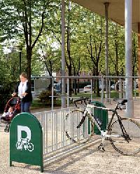 Fahrradstnder 16 Pltze mit Infoschildern
