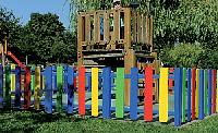 Spielplatz-Umzunung
